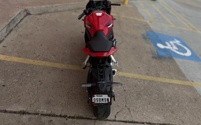 2026 Honda® CBR650R E-Clutch