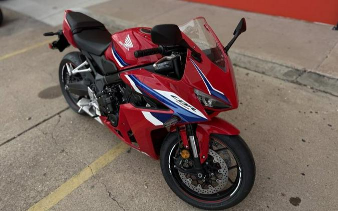 2026 Honda® CBR650R E-Clutch