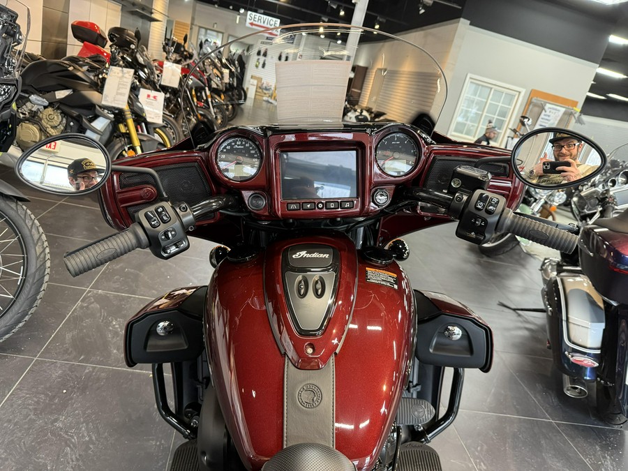 2024 Indian Motorcycle Roadmaster Dark Horse