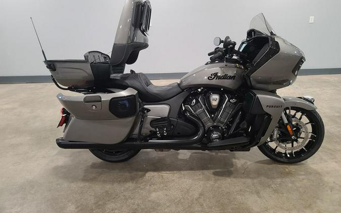 2026 Indian Pursuit Dark Horse 112 W/ Powerband Audio Heavy