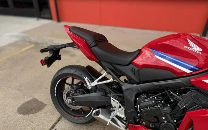 2026 Honda® CBR650R E-Clutch