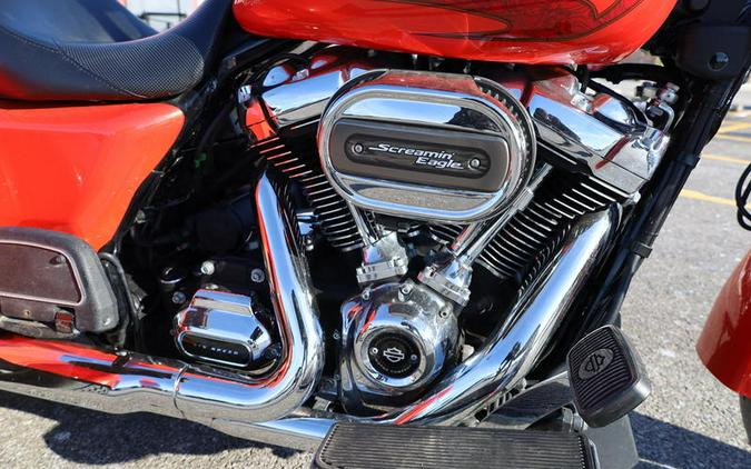 2017 Harley-Davidson® FLRT - Freewheeler®