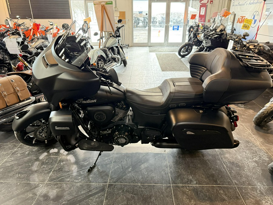 2024 Indian Motorcycle Roadmaster Dark Horse