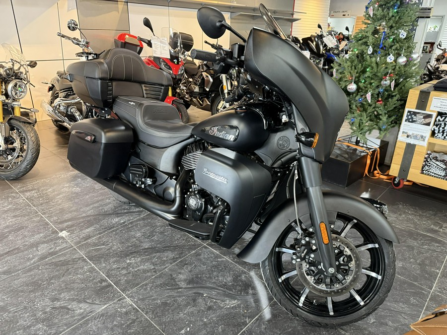 2024 Indian Motorcycle Roadmaster Dark Horse