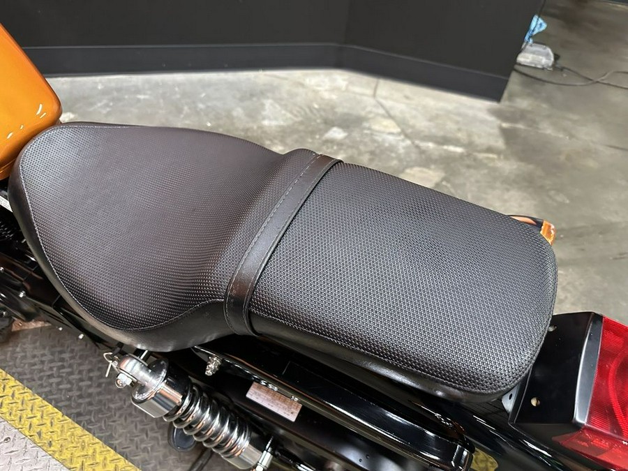 2017 Suzuki Boulevard S40