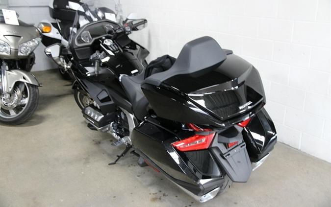 2019 HONDA GOLD WING TOUR DCT