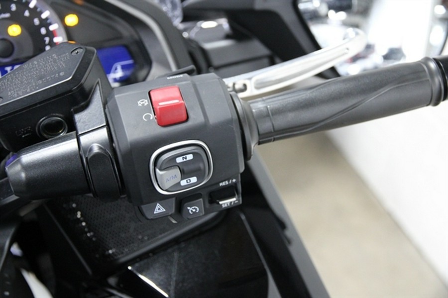 2019 HONDA GOLD WING TOUR DCT