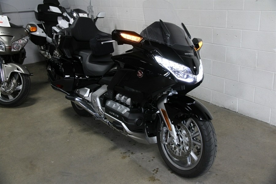2019 HONDA GOLD WING TOUR DCT