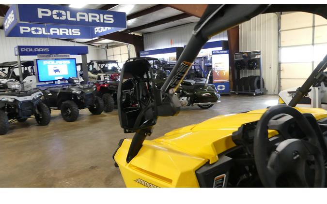 2013 Can-Am Commander™ DPS™ 1000