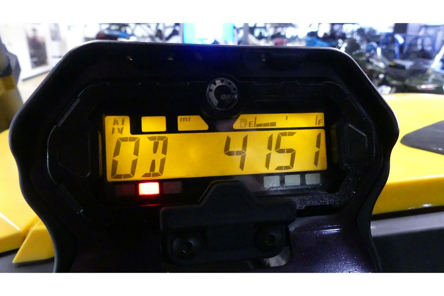 2013 Can-Am Commander™ DPS™ 1000