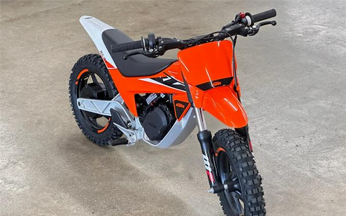 2025 KTM SX E 2