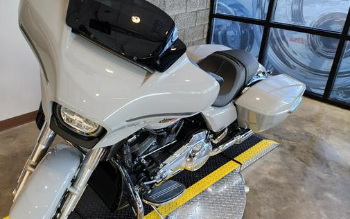 2025 Harley-Davidson® Street Glide® FLHX
