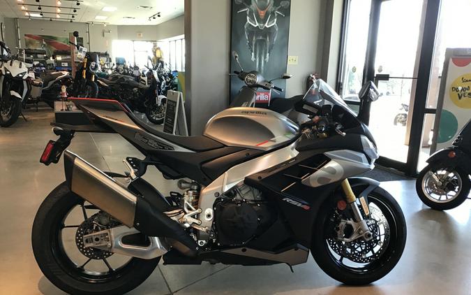 2021 Aprilia RSV4 1100