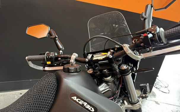 2022 Suzuki DR 650S