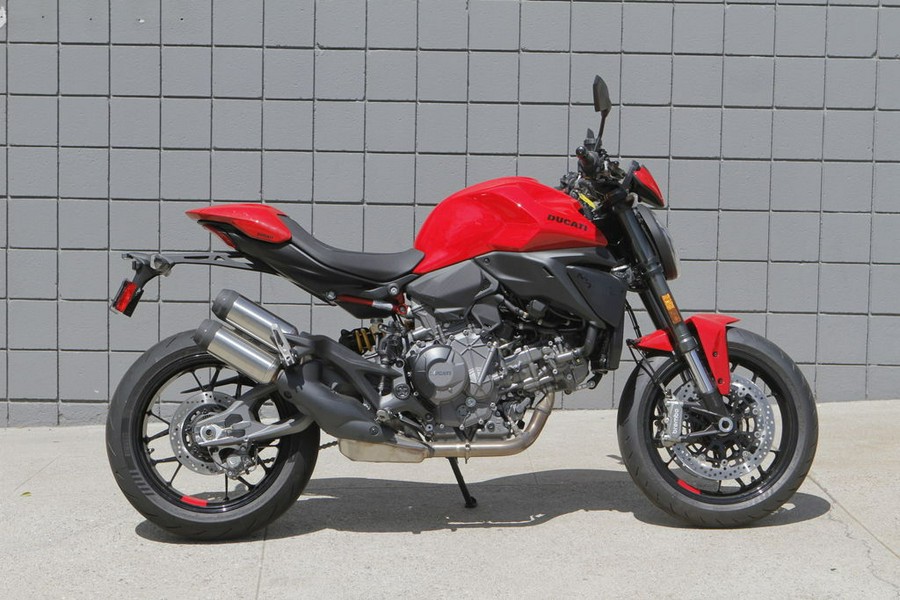 2026 Ducati Monster 896+
