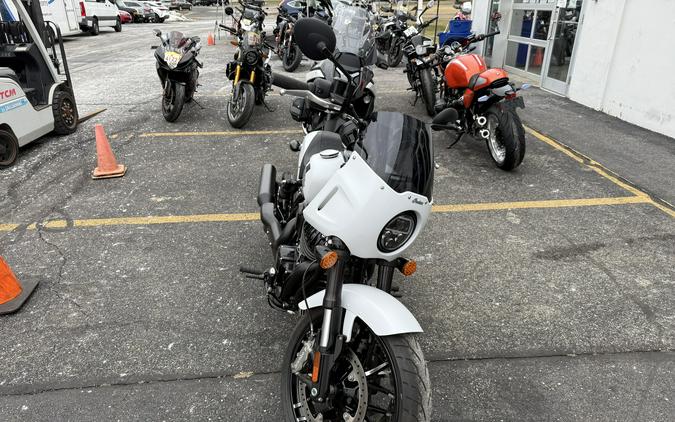 2024 INDIAN MOTORCYCLE Sport Chief