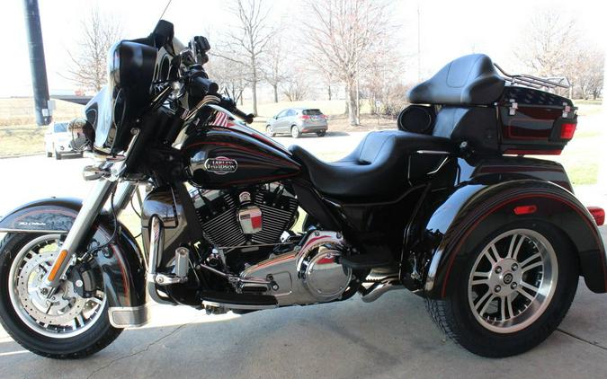 2011 Harley-Davidson® FLHTCUTG - Tri Glide® Ultra Classic®