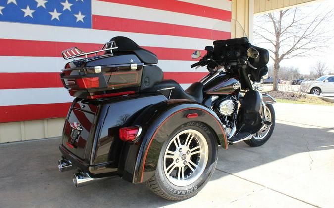 2011 Harley-Davidson® FLHTCUTG - Tri Glide® Ultra Classic®