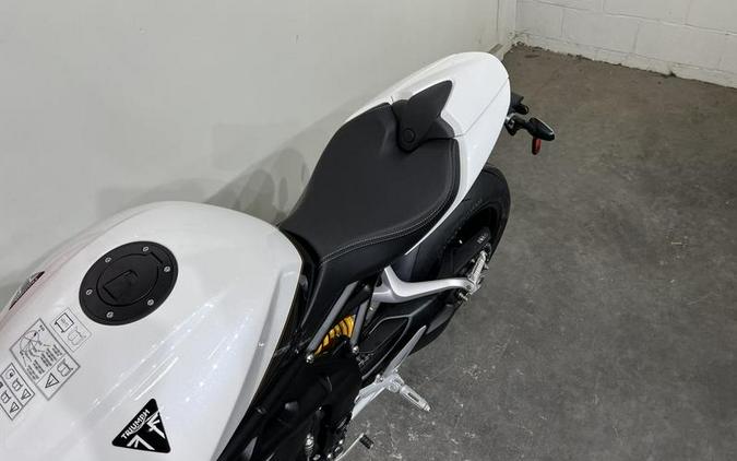 2023 Triumph Speed Triple 1200 RR Crystal White / Storm Grey