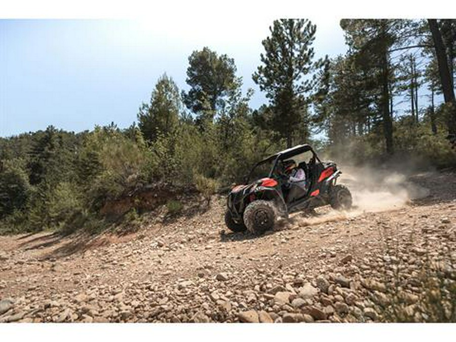 2024 Can-Am Maverick Trail DPS 700