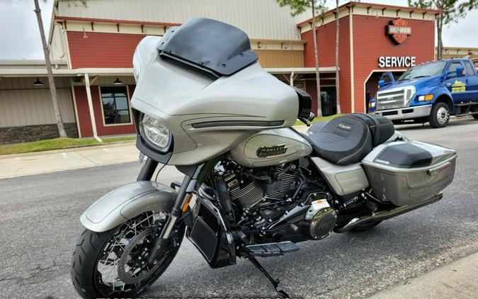 Harley-Davidson 2023 CVO™ Street Glide