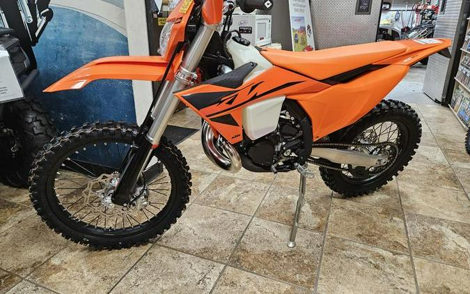 FIRST LOOK! KTM INTRODUCES 2024 KTM 300XC-W HARD-ENDURO MODEL