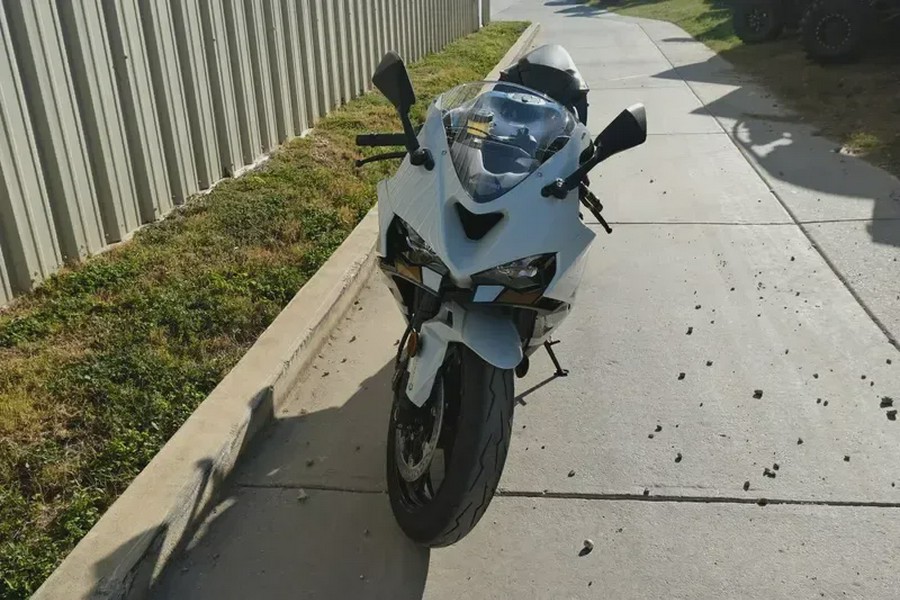 New 2026 KAWASAKI NINJA ZX6R ABS