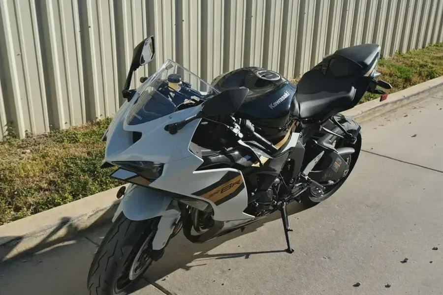 New 2026 KAWASAKI NINJA ZX6R ABS