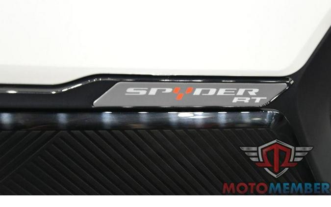 2026 Can-Am Spyder RT Limited Platine
