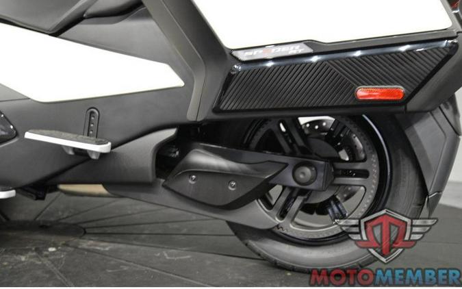2026 Can-Am Spyder RT Limited Platine