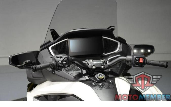 2026 Can-Am Spyder RT Limited Platine