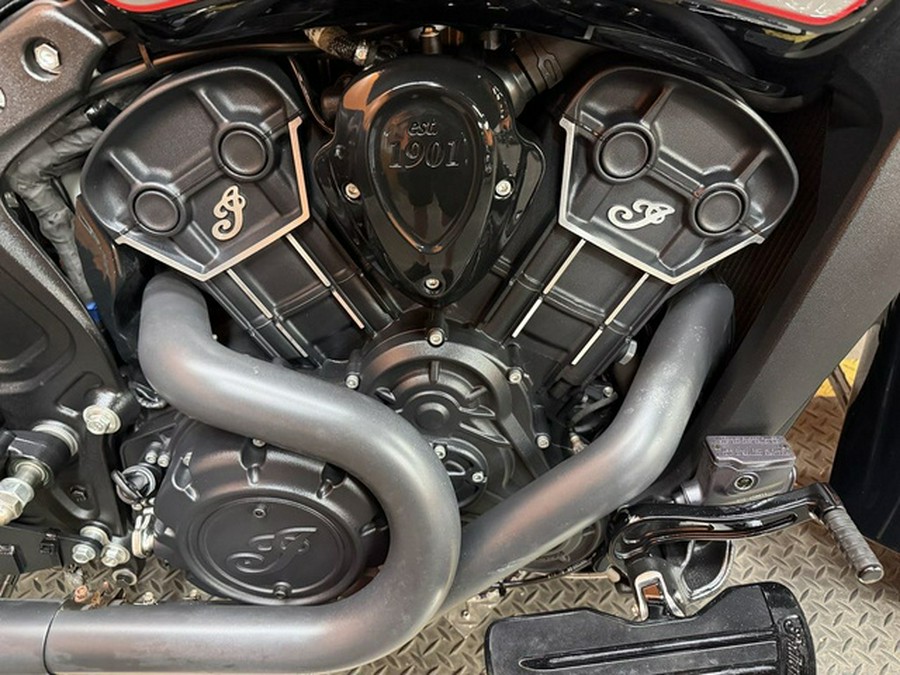 2018 Indian Scout Sixty ABS Thunder Black / Titanium Metallic