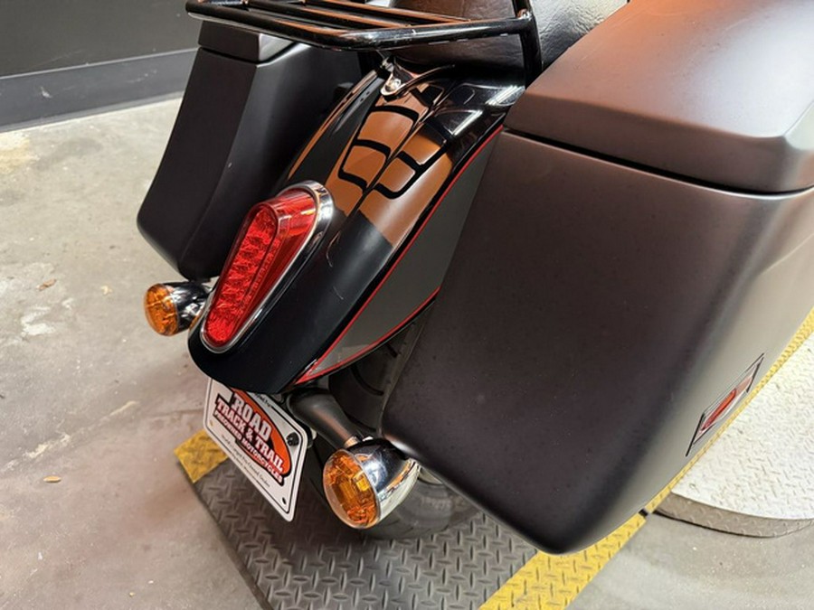 2018 Indian Scout Sixty ABS Thunder Black / Titanium Metallic