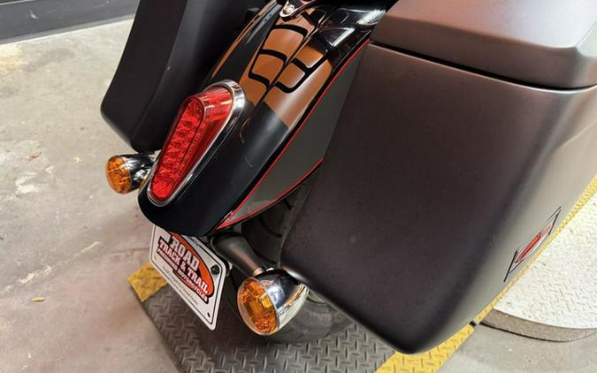 2018 Indian Scout Sixty ABS Thunder Black / Titanium Metallic