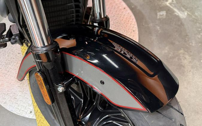 2018 Indian Scout Sixty ABS Thunder Black / Titanium Metallic