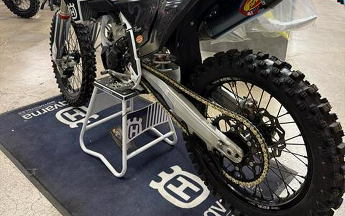 2025 Husqvarna FC 250 Factory Edition