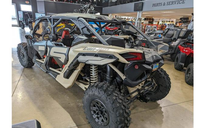 2022 Can-Am SSV MAV MAX XDS TURBRR TN 22 - Desert Tan, Carbon Black and Can-Am Red