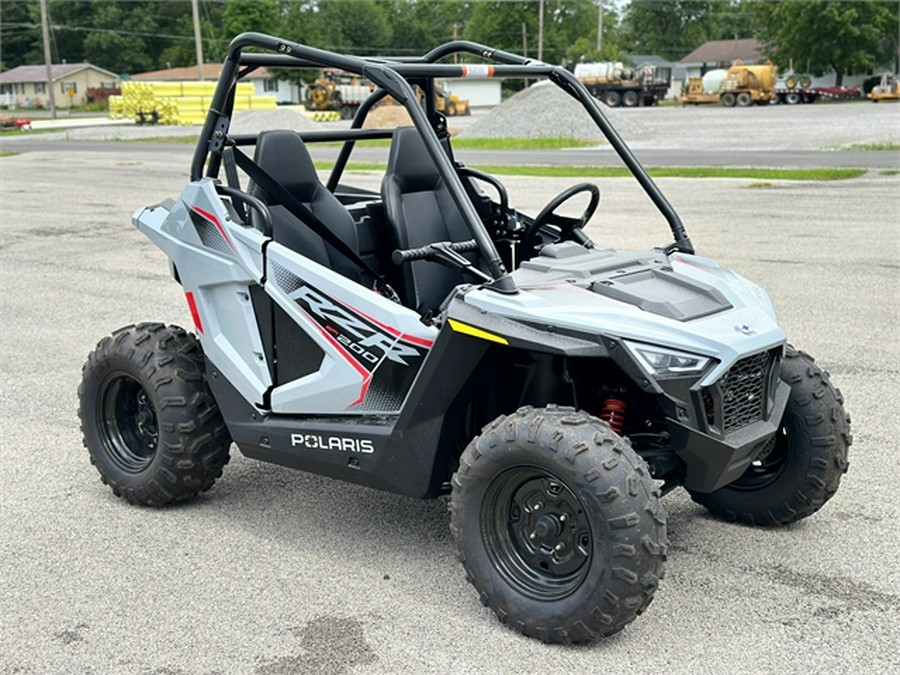 2024 Polaris RZR 200 EFI