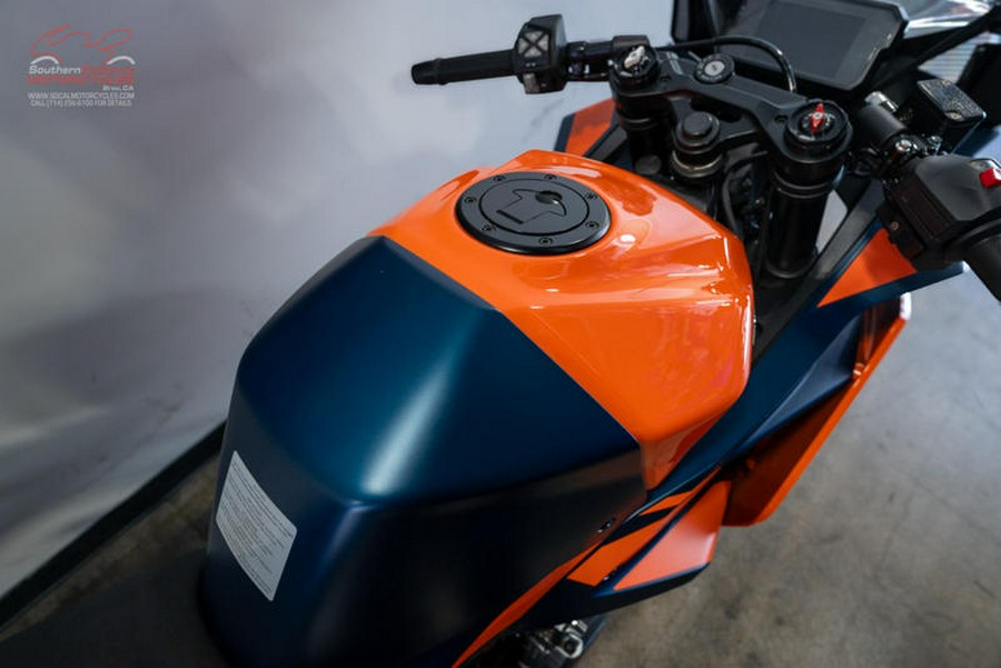 2023 KTM RC 390