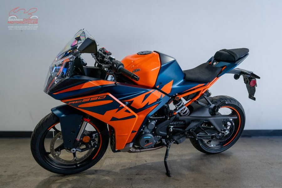 2023 KTM RC 390