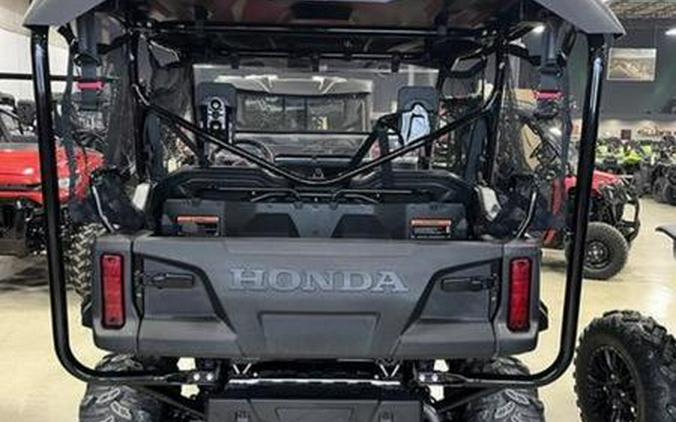 2025 Honda® Pioneer 1000-5 Deluxe