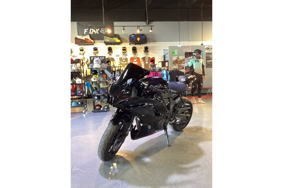 2022 Yamaha YZF-R7