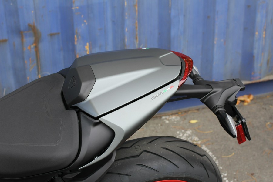 2026 Ducati Monster Plus