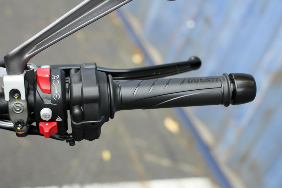 2026 Ducati Monster Plus