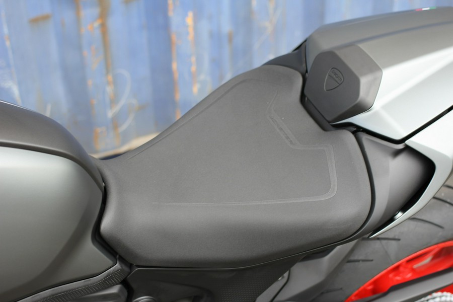 2026 Ducati Monster Plus