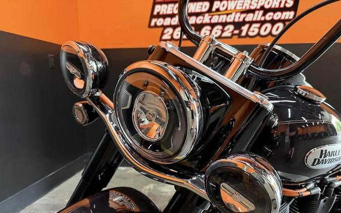 2021 Harley-Davidson Softail FLHCS - Heritage Classic 114