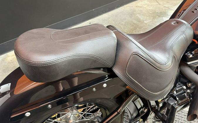 2021 Harley-Davidson Softail FLHCS - Heritage Classic 114