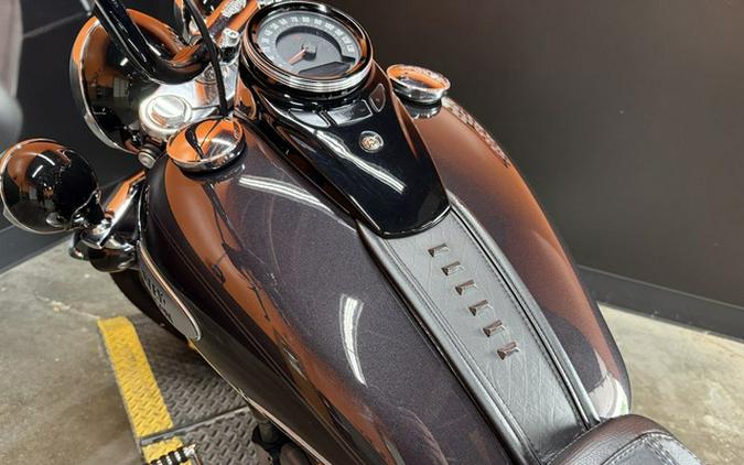 2021 Harley-Davidson Softail FLHCS - Heritage Classic 114