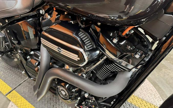 2021 Harley-Davidson Softail FLHCS - Heritage Classic 114