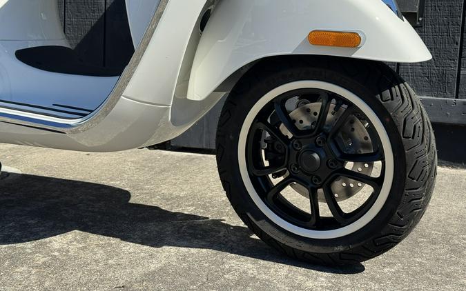 2027 Vespa GTS 310 Super